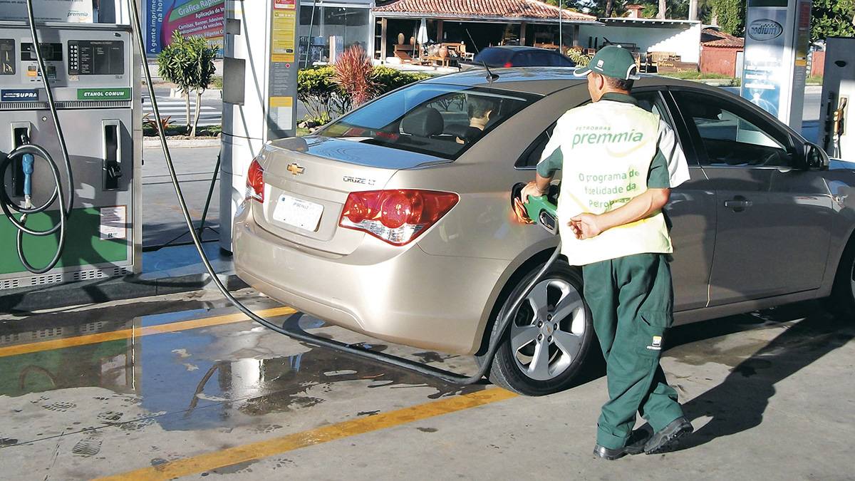 Gasolina tem novo reajuste  de preos em apenas 8 dias