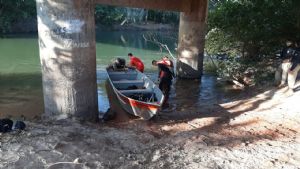 Jovem de 20 anos desaparece nas guas do rio Guapor