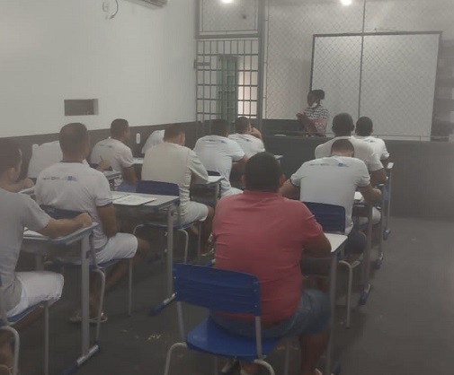 Curso ensina profissão de pedreiro a quinze reeducandos da Cadeia Pública de Cáceres