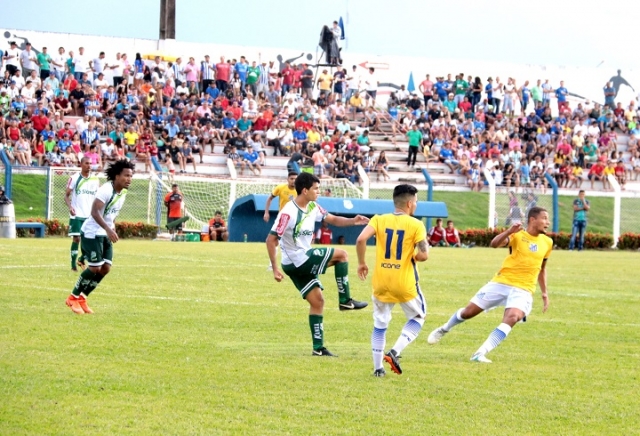 Galo do Norte fechou o gol  no empate com Luverdense
