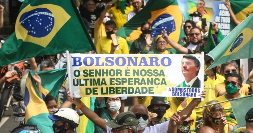 Atos pr e contra Bolsonaro acontecem  hoje em Cceres, PM refora segurana