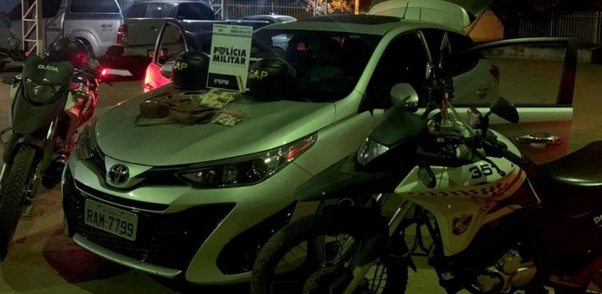PM recupera carro roubado horas  aps ao dos bandidos em Cceres