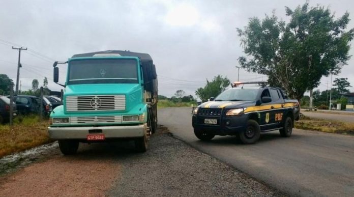 Caminhes roubados na regio  so recuperados em Rondnia