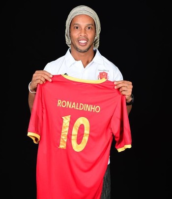 Ronaldinho disputar amistoso por time da Terceira Diviso do Mxico