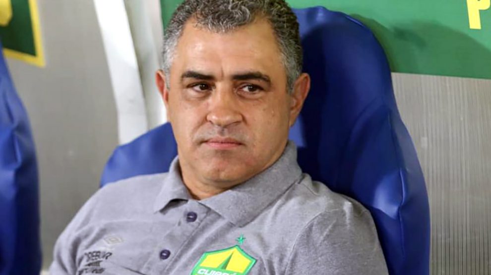 Chamusca atribuiu falta de titulares na defesa   do Cuiab para justificar 3 gols do Paran