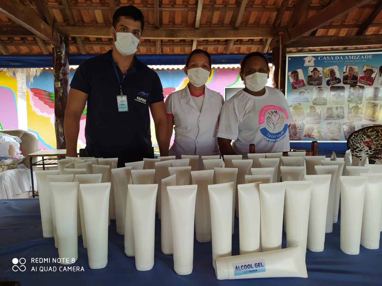 ​Colaboradores da Fapan produzem lcool em gel e doam para o Lar das Servas de Maria