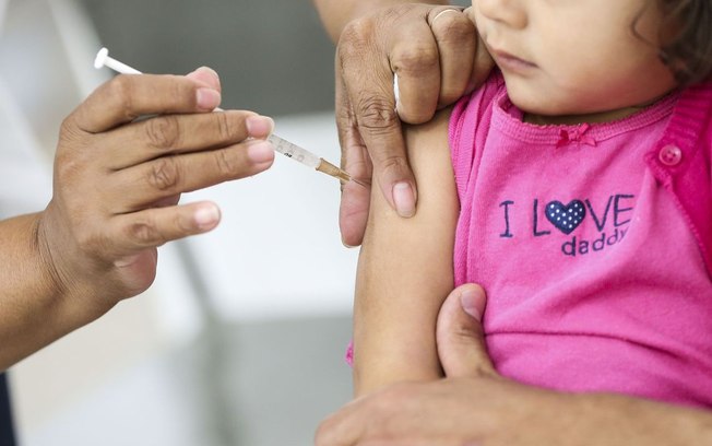 Pais tem at hoje para levar  filhos aos postos de vacinao