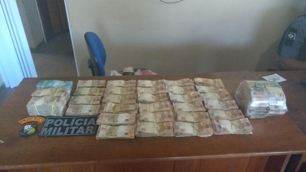 PM prende suspeitos de evaso de divisa com mais de R$ 340 mil