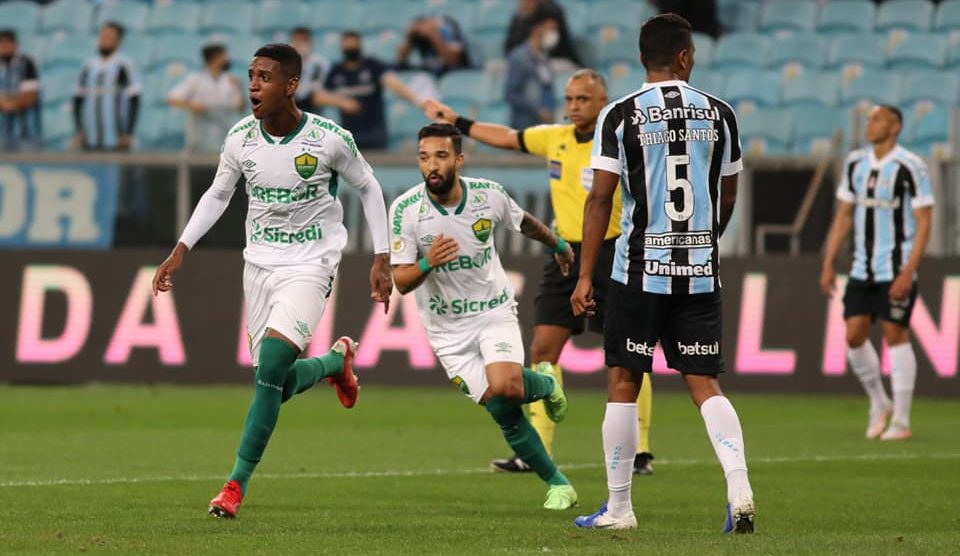 Cuiabá empata com o Grêmio em 2 a 2 após ficar duas vezes à frente do placar