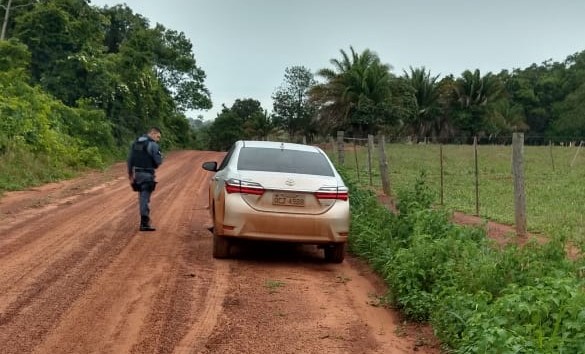 Corolla roubado em Tangar   recuperado pela Polcia Militar