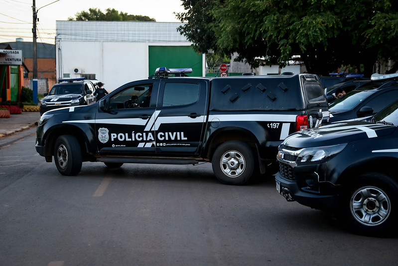 Polcia Civil cumpre 40 mandados contra associao criminosa; delegado  baleado em operao