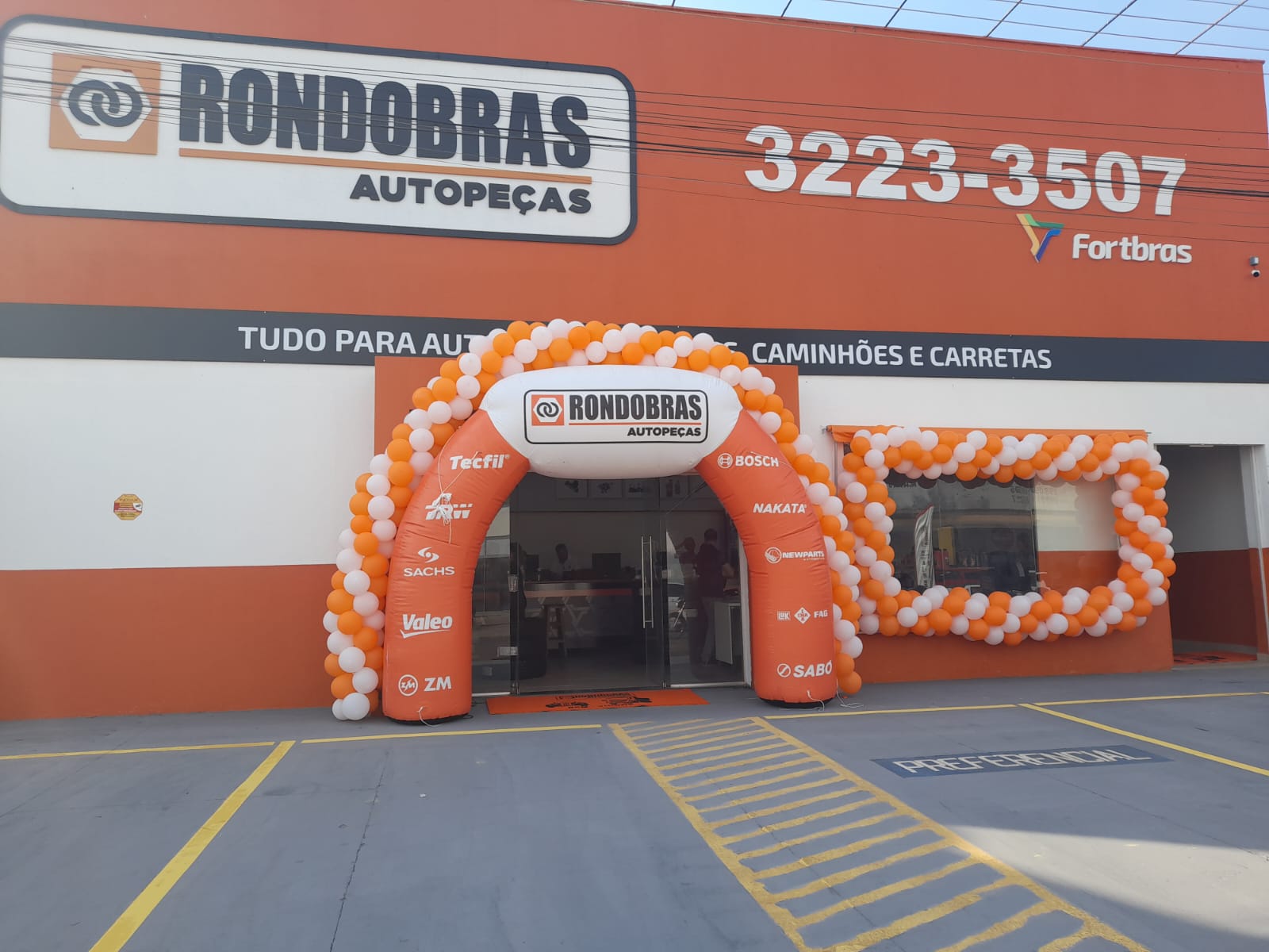 Grupo Fortbrs, presente em mais de 20 Estados, inaugura em Cceres  a Rondobrs Auto Peas