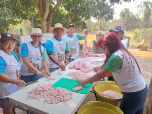 Seminrio da Unemat debate importncia do alimento orgnico, do seu plantio ao prato do mato-grossense