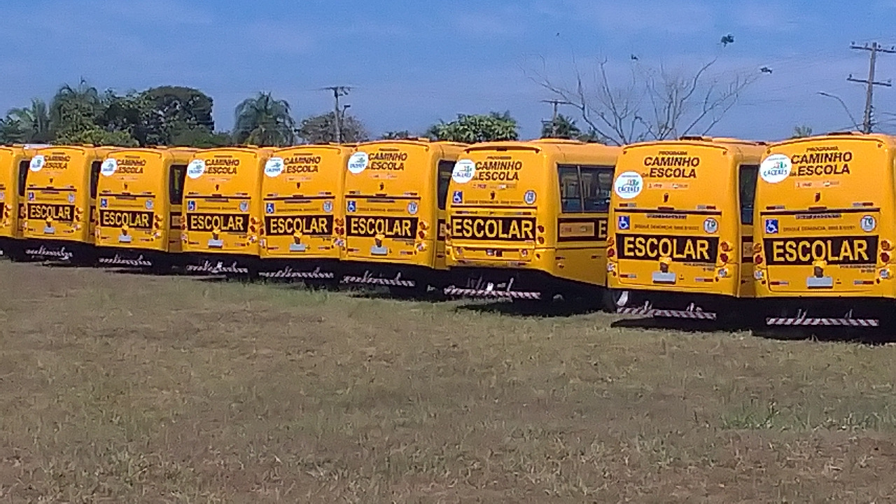 70 nibus do transporte escolar da prefeitura passam por reviso para iniciar o ano letivo